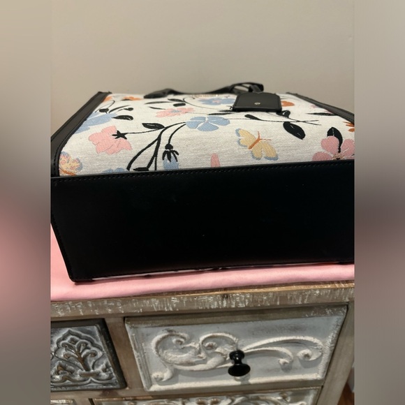 💥Host Pick💥 Kate Spade purse - Picture 3 of 3